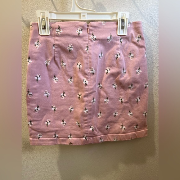 Aeropostale light pink skirt with flower daisy print all over size XS - Picture 2 of 6